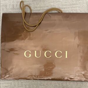 Large Gucci Brown paper Bag with Gold Logo